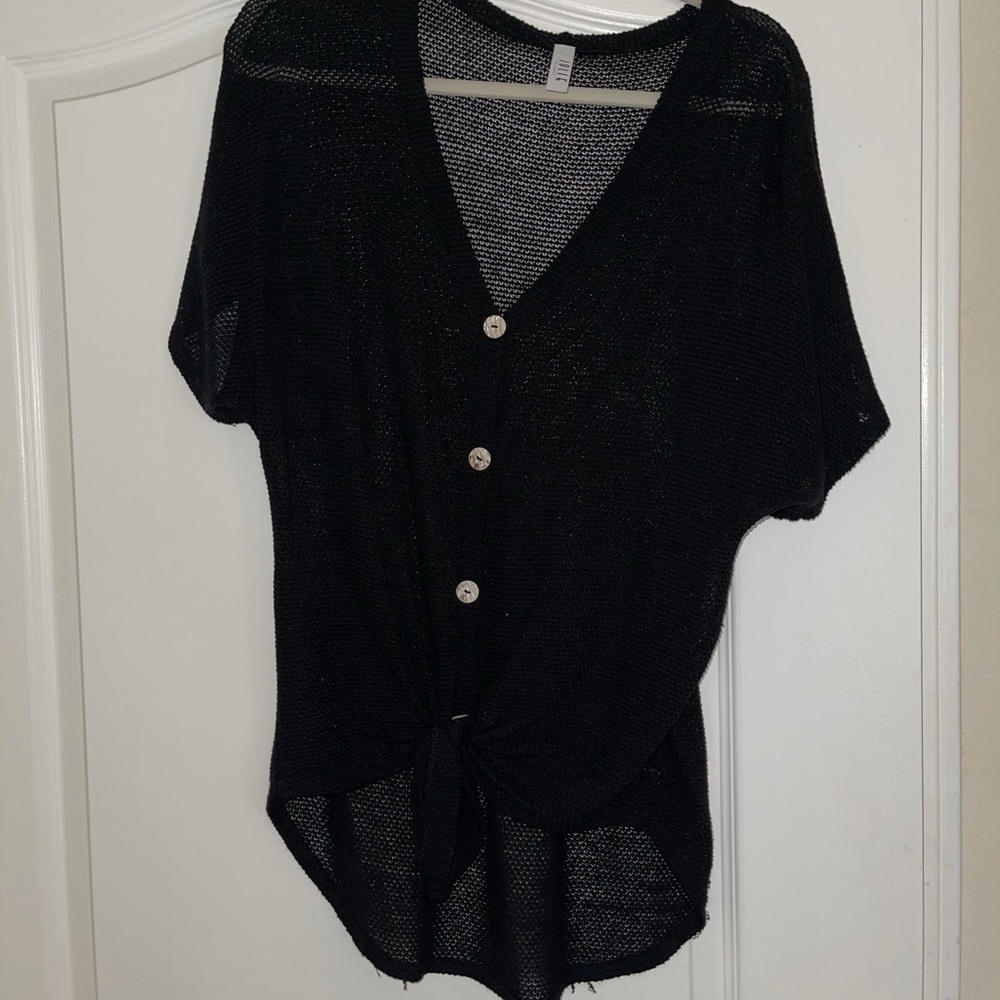 Jolie Tops | tied button shirt